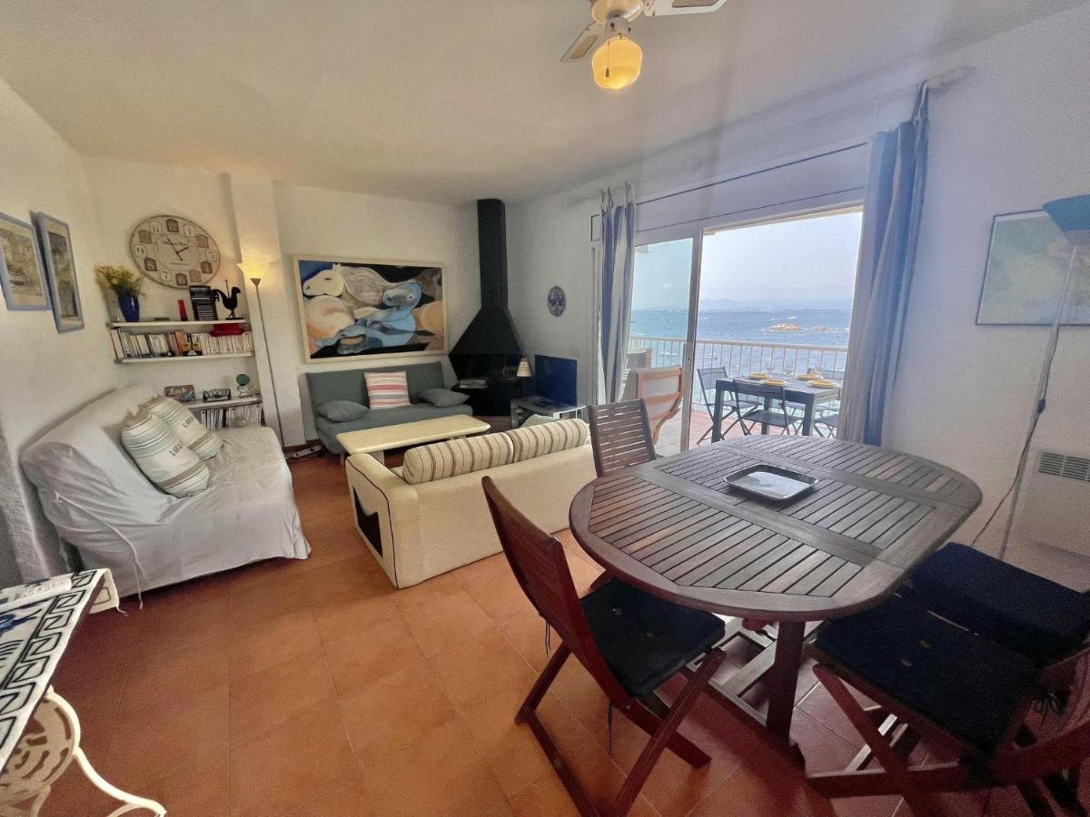 Apartment Almadraba Raymond Roses