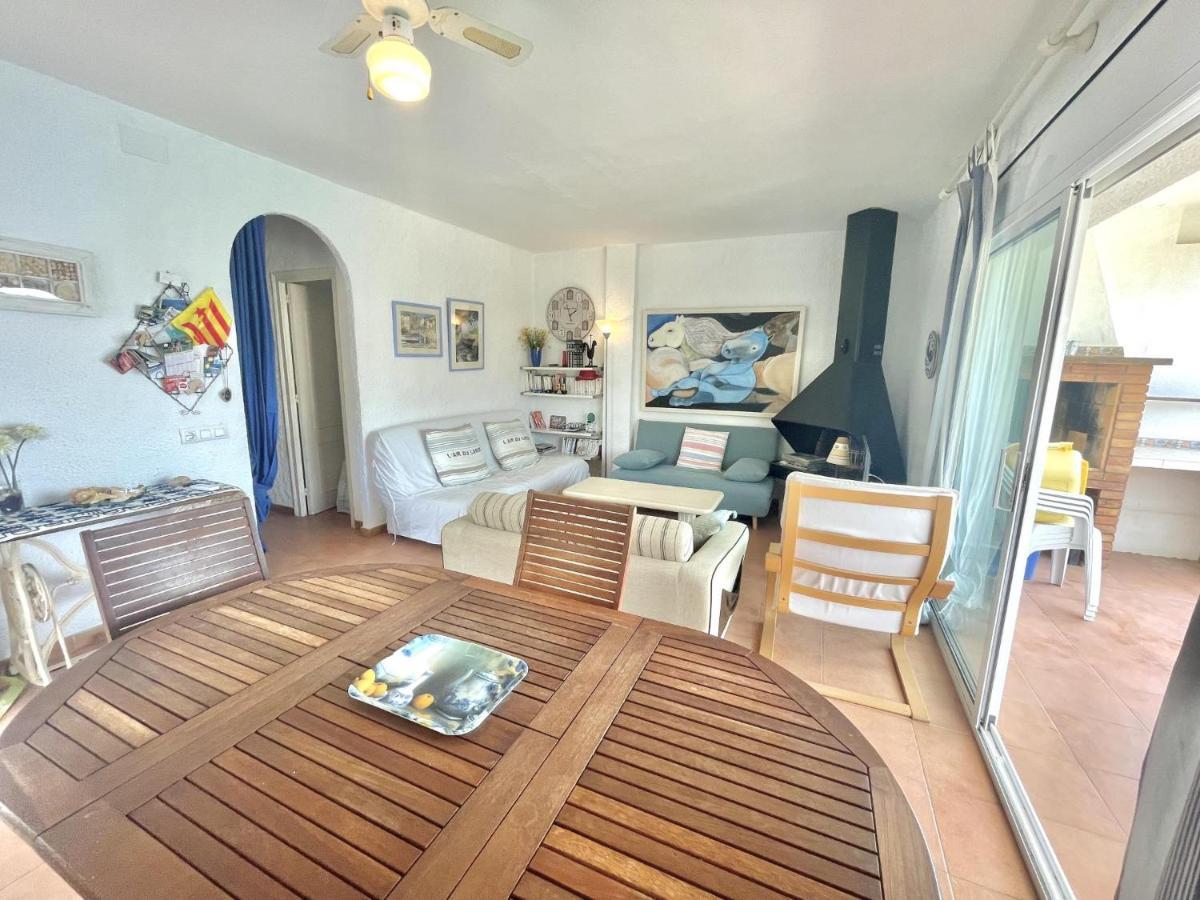 Apartment Almadraba Raymond Roses